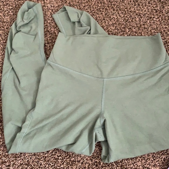 Extra high rise leggings - Picture 1 of 3